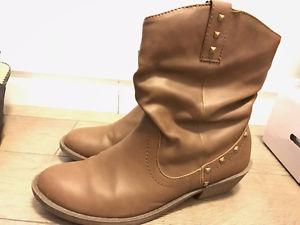 American Eagles cowboy brown boots