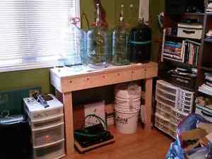 Beer and wine brewing bench