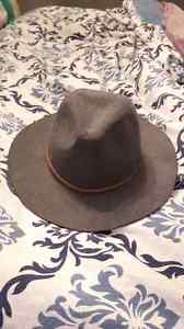 Gray bohemian style GAP hat