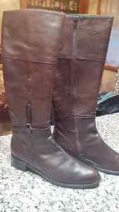 New fall/spring natural leather boots (Di Donna)