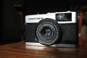 Olympus Trip 35mm Camera Japan Crafted in working order