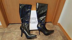 Steve Madden Ladies Black Fashion Boot