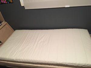Twin size mattress topper