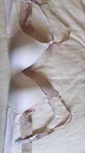Warners wire-free bras 34A *washed but never worn