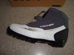 Women's Fischer XC ski boots size 37