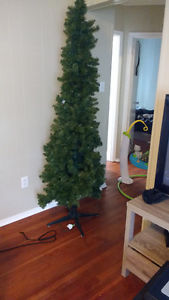 Brand new Xmas tree for sale lights and decorations included