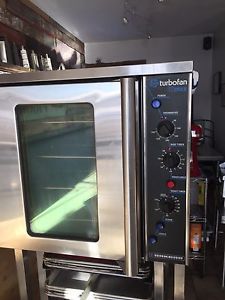 Commercial confection oven