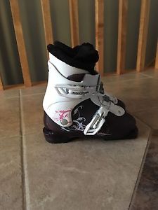 Girls Solomon Ski Boot - size 13