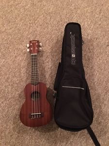 Kala Ukulele w/ case