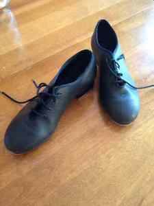 Ladies/Girl's Tap Shoes (Bloch) Size 5M