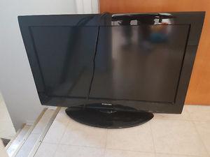 Selling Xbox one and 32inch tv together