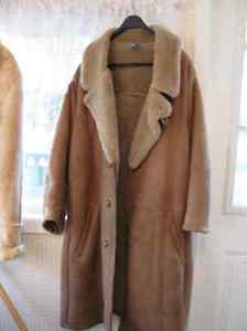Vintage Montreal Leather Garment Mens Shearling coat