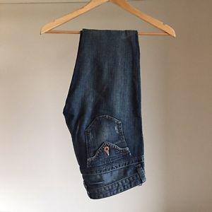 Women's Guess jeans - size 28 - straight leg