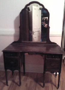 Antique Walnut Dressing Table with mirror