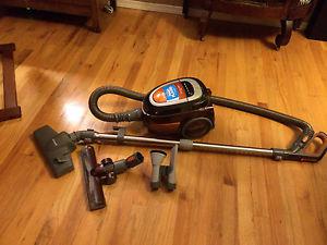 Bissell Hard Floor Expert Deluxe Vacuum
