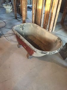 Cast iron tub with feet $75 OBO