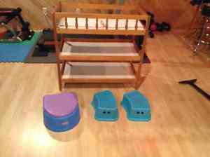 Child's change table, child's potty/stool, 2x small stool