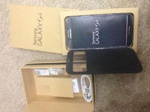 Like New! Samsung S4 with original case and accessories