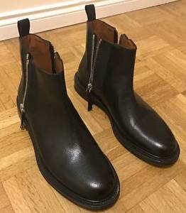 Men's Givenchy Boots. Size 9.5 Original. NEW! $350