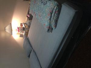 Sealy posturepedic queen mattress and box spring