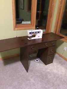 Sewing table folding