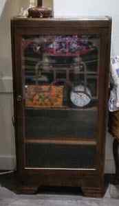 Small Bookcase 's