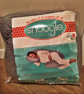 Snoogle Pregnancy Pillow - chic jersey grey