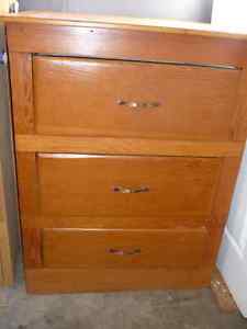 Vintage Chest of Drawers (3 Deep Drawers)