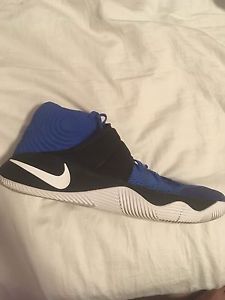 Wanted: Kyrie 2 size 13