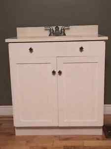 31" vanity and matching wall cabinet