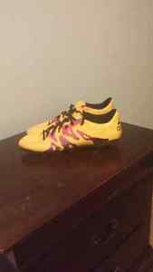 Adidas x 15.4 soccer cleat