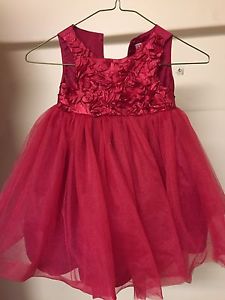 Girl dresses 2T and 3T