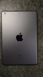 IPAD MINI 2 PERFECT CONDITION