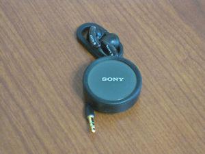 Original Sony Retractable Earbud