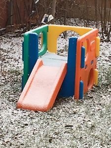 Play structure