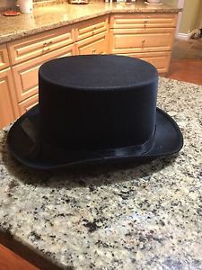Rendezvous Black Top Hat