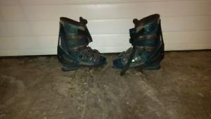 Size 9 1/2 ski boots