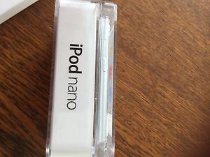 iPod nano 16GB (7th generation) and screen protector