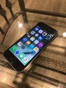 Apple iPhone 5S 16GB Unlocked $220