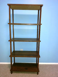 Bookcase/shelving unit