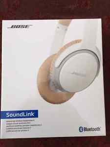 Bose SoundLink Around Ear Wireless headphones 11, still in
