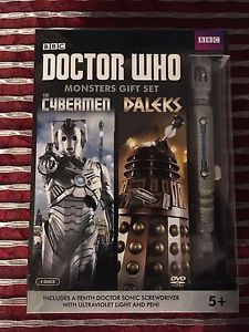 Dr Who Monster Gift Set