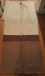 MOVING NEED GONE!2 PIECE CURTAINS WASHABLE $15