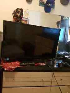 Selling a 32 inch Toshiba television