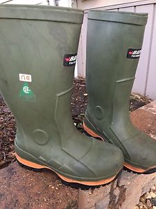 Steel toe Baffin Rubber boots Winter rated