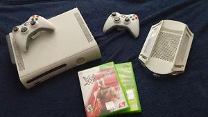 Xbox 360 console w. Accesories