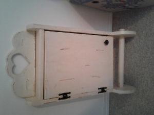 Bathroom storage shelf