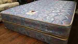 Clean sealy posturepidic Queen mattress 140$, box 40$,