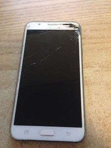 Cracked but still turns on and functional SAMSUNG GALAXY J7