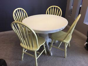 Cute dining set free for pick-up
